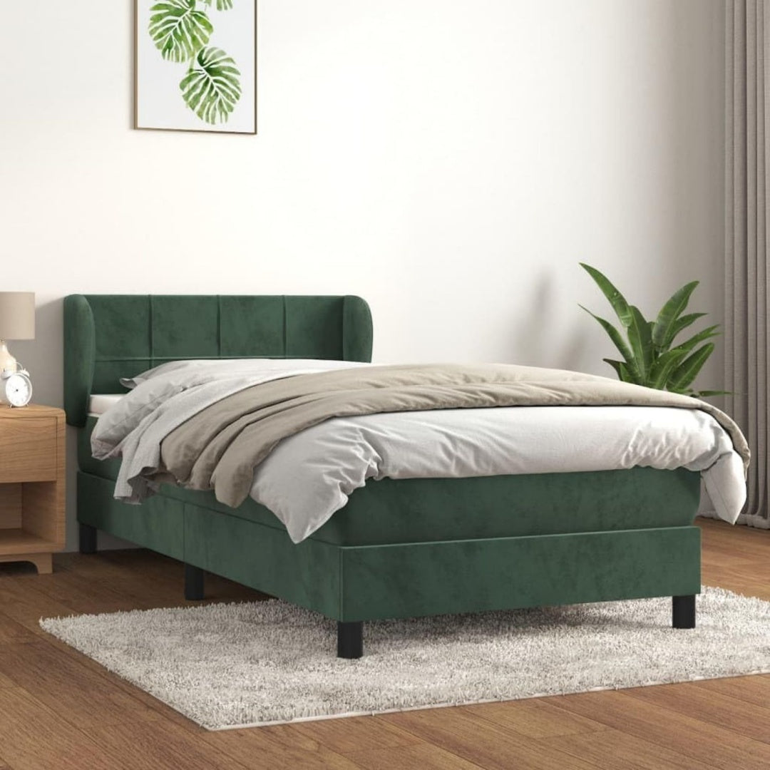 Das Boxspringbett misst 90 x 190 cm in Gruen