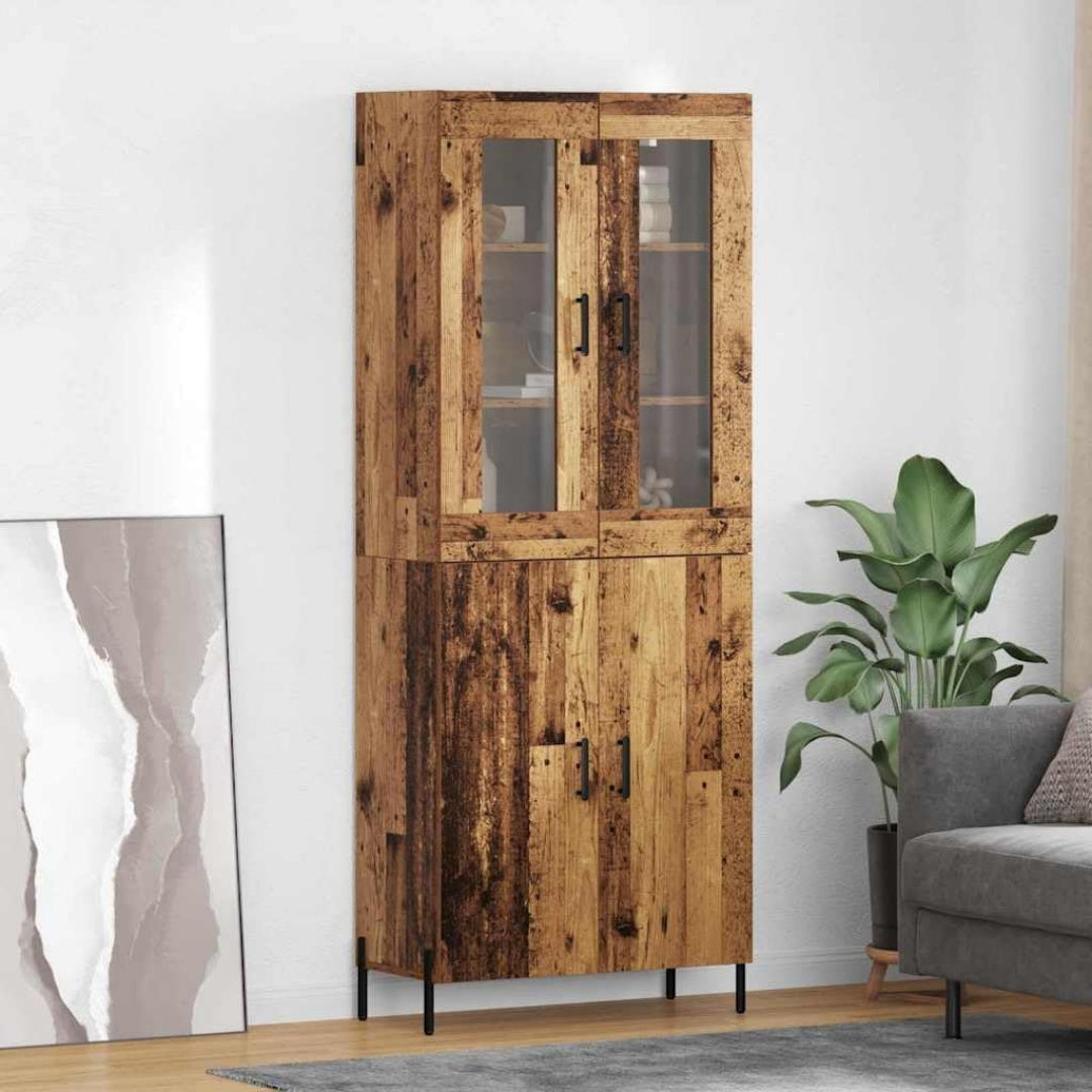 Eine Wandmontage praegt die Gestaltung von dem Hochschrank